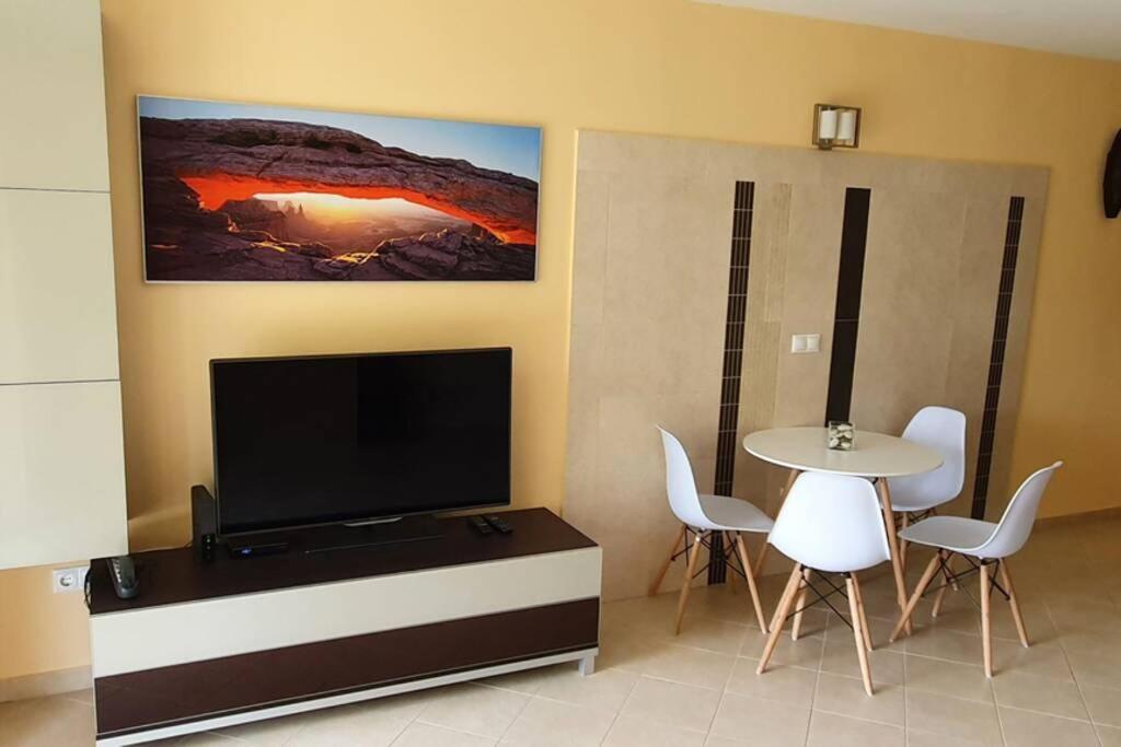Apartament Igenyes 4 Fos Apartman Koezvetlen A Strandnal Csopak Zewnętrze zdjęcie